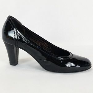 AGL black patent leather pumps 39 VGUC